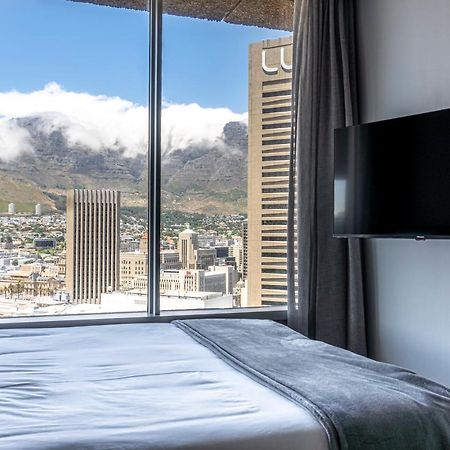 Stunning 1-Bedroom Apartment With Mountain Views Cape Town Bagian luar foto