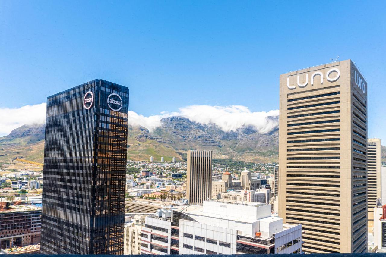 Stunning 1-Bedroom Apartment With Mountain Views Cape Town Bagian luar foto